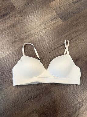 Soma enbliss Cream Wireless Smooth T-Shirt Bra
